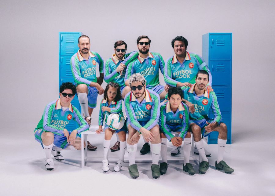 ¿Qué tienen en comun CLUBZ y Little Jesus?: Futbol