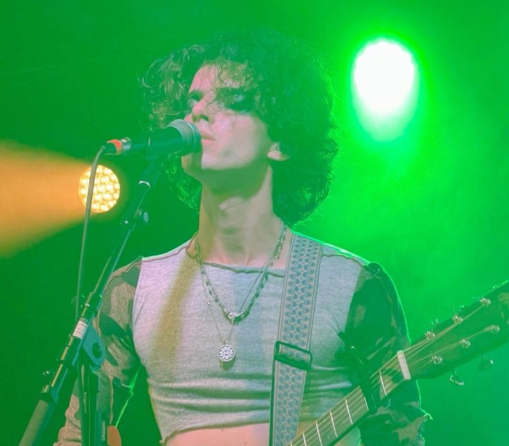 Mehro cierra Weirdthrob Tour en México